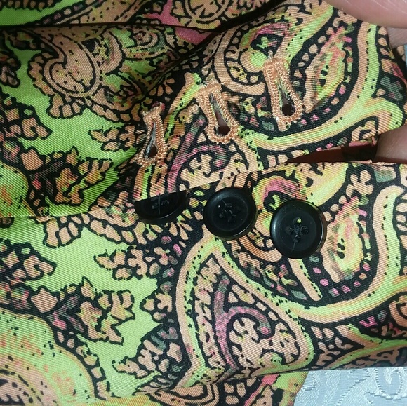 Two Piece suite /WORN ONCE/EXCELLENT CONDITION - Picture 3 of 7